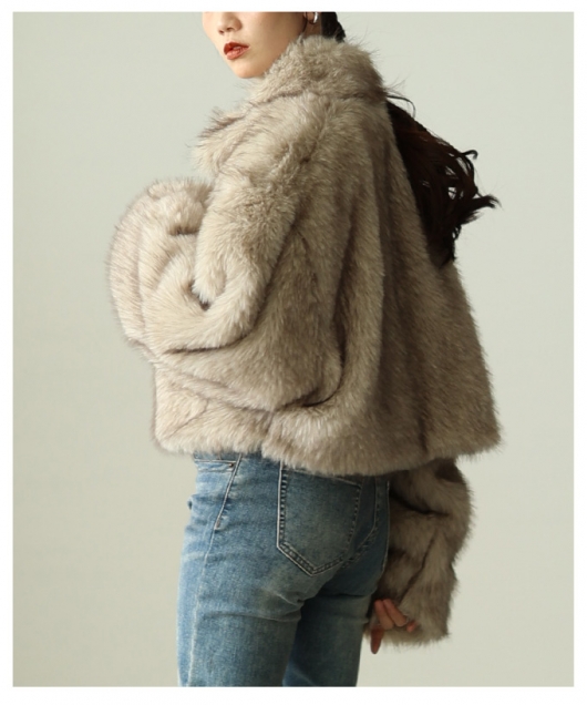 レディース 大人 上品 フェイクファーショート丈ジャケット【11月12日