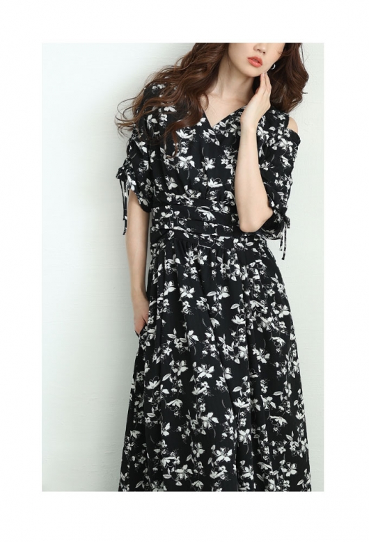 オカメ様良品✨ケイミー 和柄 ラップワンピース カシュクール 花柄 オカメ様良品✨ケイミー 和柄 ラップワンピース カシュクール 花