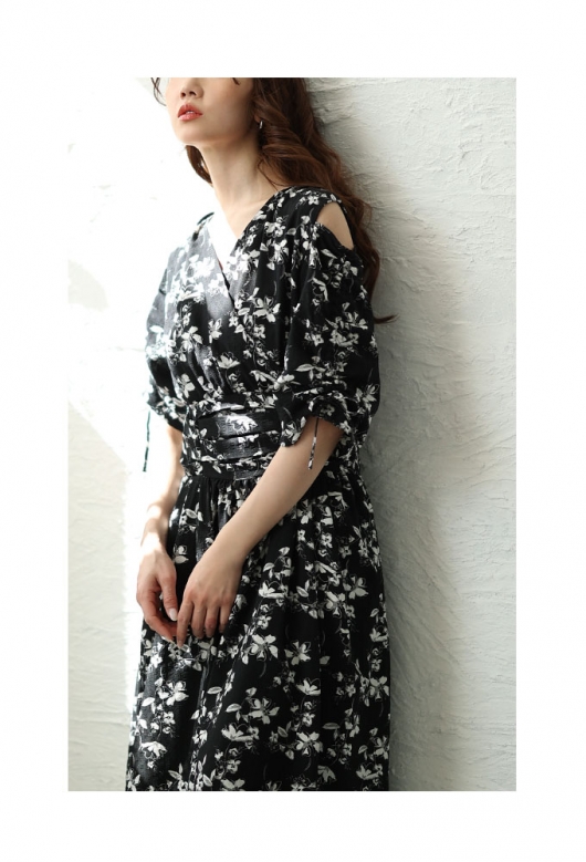 レディース 大人 上品 肩あきリボンスリーブの花柄カシュクール