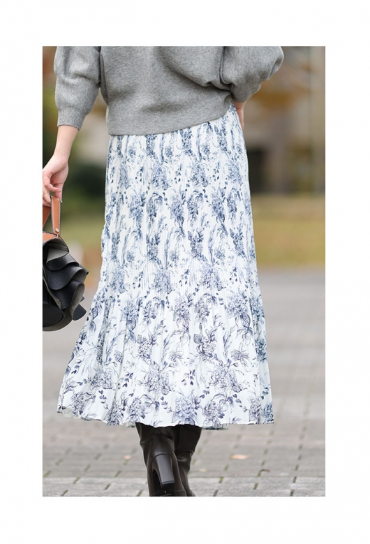レディース 大人 上品 暖かな裏フリースの花柄プリーツスカート｜大人女性のためのナチュラルファッション通販サワアラモード