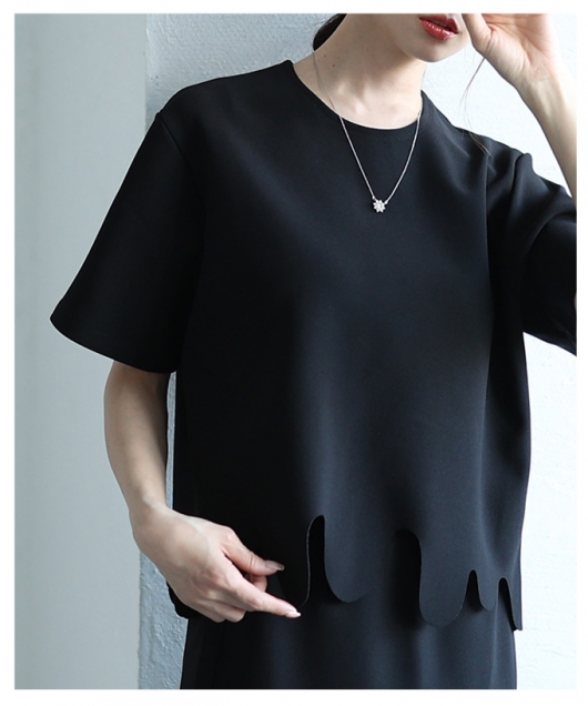 レディース 大人 上品 ラフにキマるスカラップデザイントップス