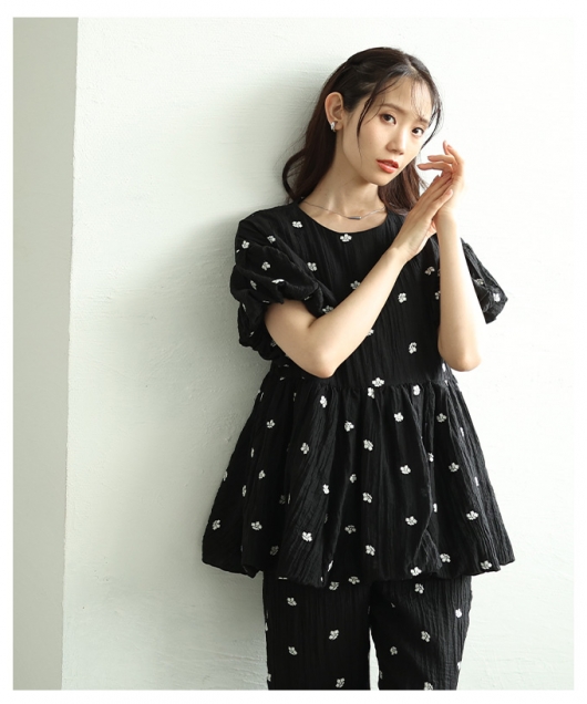 [新品　美品] em. エムドット　ペプラムトップス peplum tops – em.