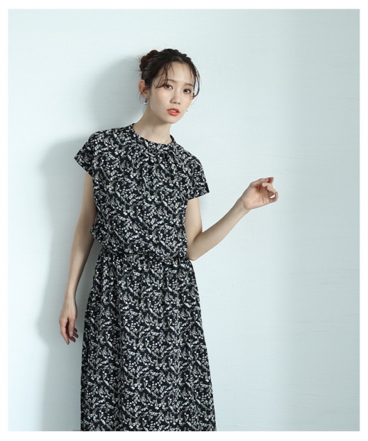 美品45Rロングワンピース☆*°小花柄☆*°ダブルコットン レディース 大人 上品 洗練さを纏う小花柄が美しいロング