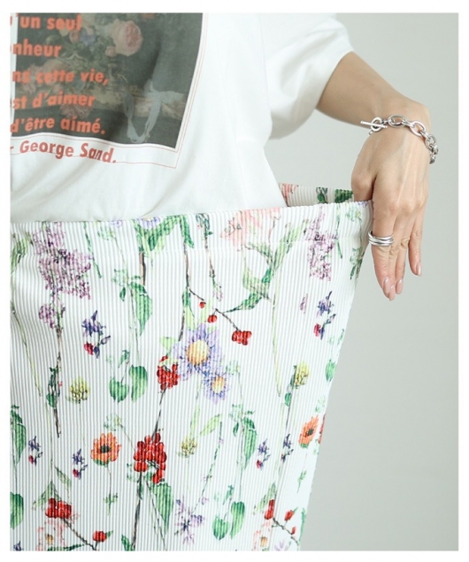 レディース 大人 上品 レトロな花が咲き乱れる花柄リブナロースカート