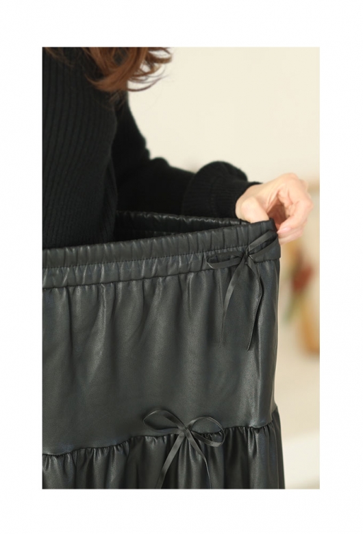 専用です未使用【TO BE CHIC】ウエストリボン付きロングティアードスカート レディース 大人 上品 リボン付きフェイクレザーティアードスカート