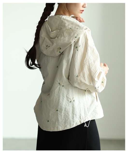 レディース 大人 上品 花柄刺繍撥水加工マウンテンパーカー almam