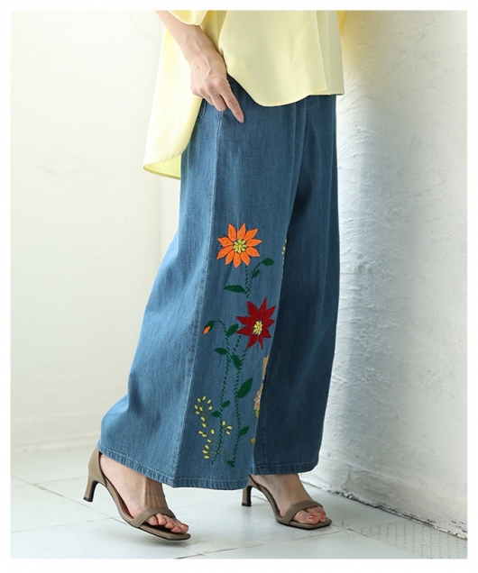 花を添えたインド手刺繍デニムワイドパンツ