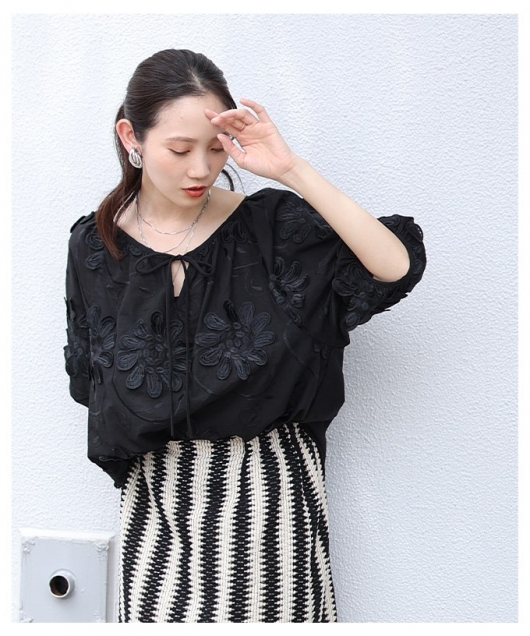 レディース 大人 上品 立体花柄レース刺繍パフスリーブブラウス