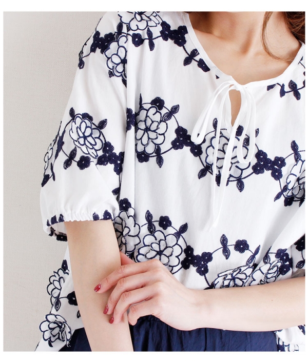 レディース 大人 上品 花の刺繍モチーフシャツトップス 【メール便可