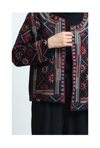 レディース 大人 上品 刺繍総柄ノーカラージャケット｜大人女性のためのナチュラルファッション通販サワアラモード
