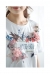 小鳥とお花舞う花モチーフ付きロゴTシャツ
