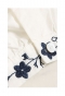 小花刺繍のふんわり袖コットンブラウス