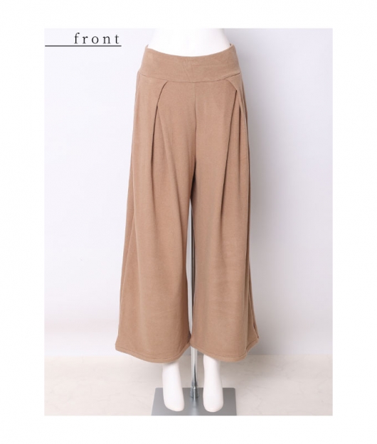 裾が床につかないストレッチタックワイドパンツ