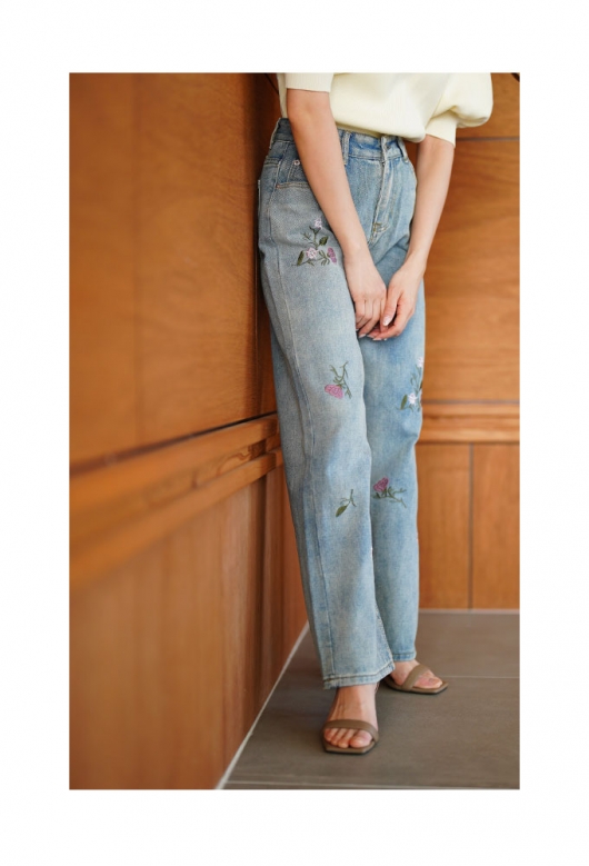 レディース 大人 上品 フラワー刺繍セミワイドデニムパンツ mode-9891
