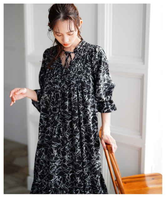 レディース 大人 上品 前後2wayで着まわせる線画タッチ花柄