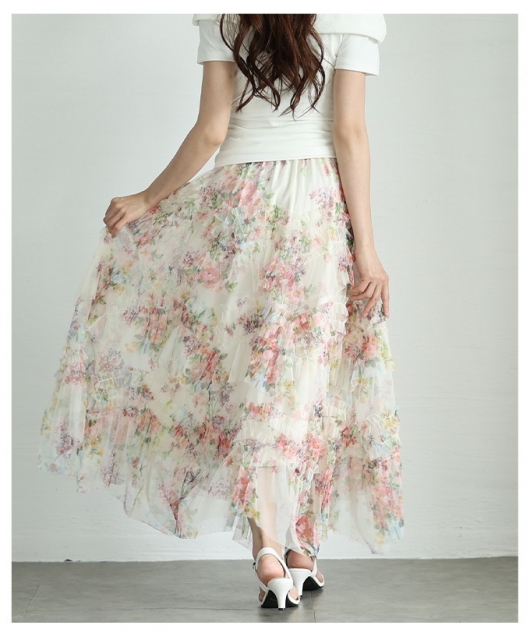 フリル付き花柄刺繍スカート レディース 大人 上品 軽やかに揺れる花柄ティアードフリル