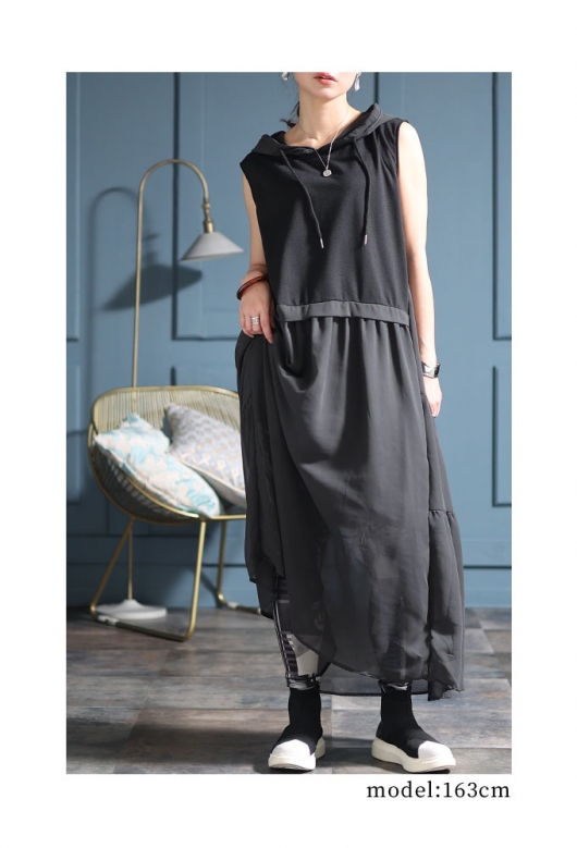 ふんわり軽やかなモード感シフォンフーディワンピース