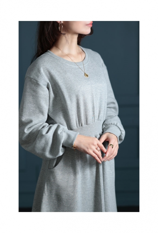 美品✨モユル　ワンピース　スウェット　フード　裏起毛　ロゴプリント　アート　近年 イベントセール】 レディース 大人 モード 楽ちん美シルエット裏起毛