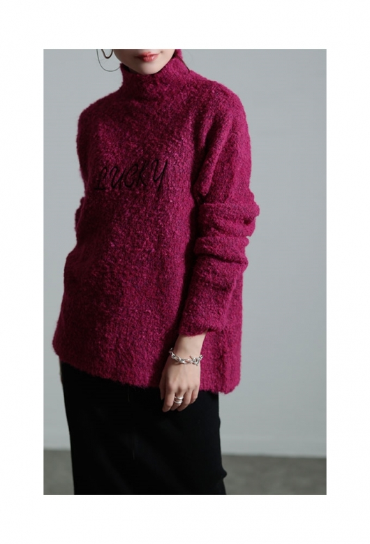 レディース 大人 モード ふわふわに魅了されるロゴ刺繍モヘヤ風ニット